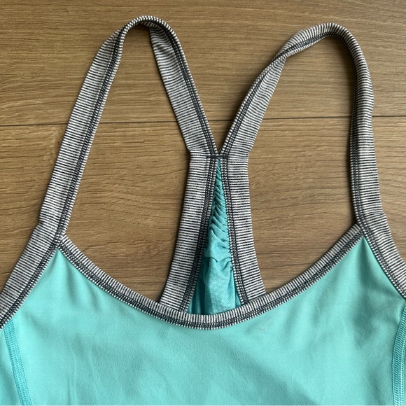 Lululemon Singlet Tank - Picture 4 of 5